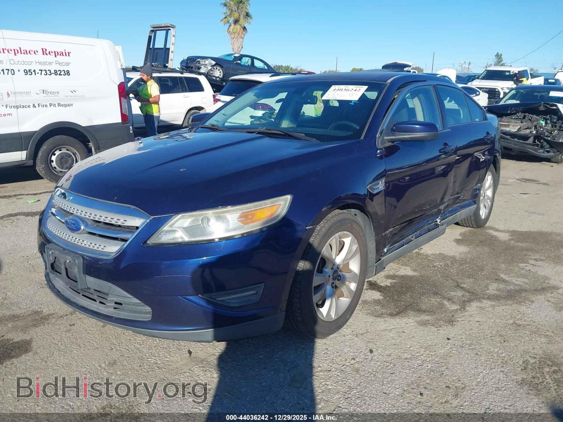 2011 FORD TAURUS - VIN: 1FAHP2EW8BG165981 - Photo 2