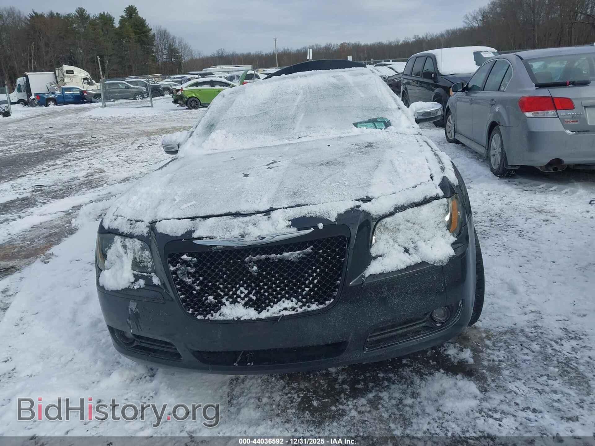 2014 CHRYSLER 300C - VIN: 2C3CCAKT4EH105925 - Фото 11