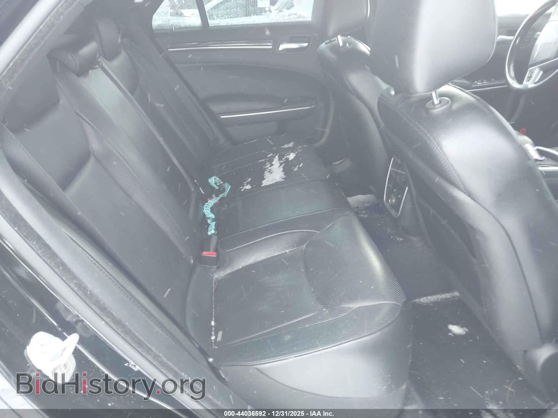 2014 CHRYSLER 300C - VIN: 2C3CCAKT4EH105925 - Фото 8
