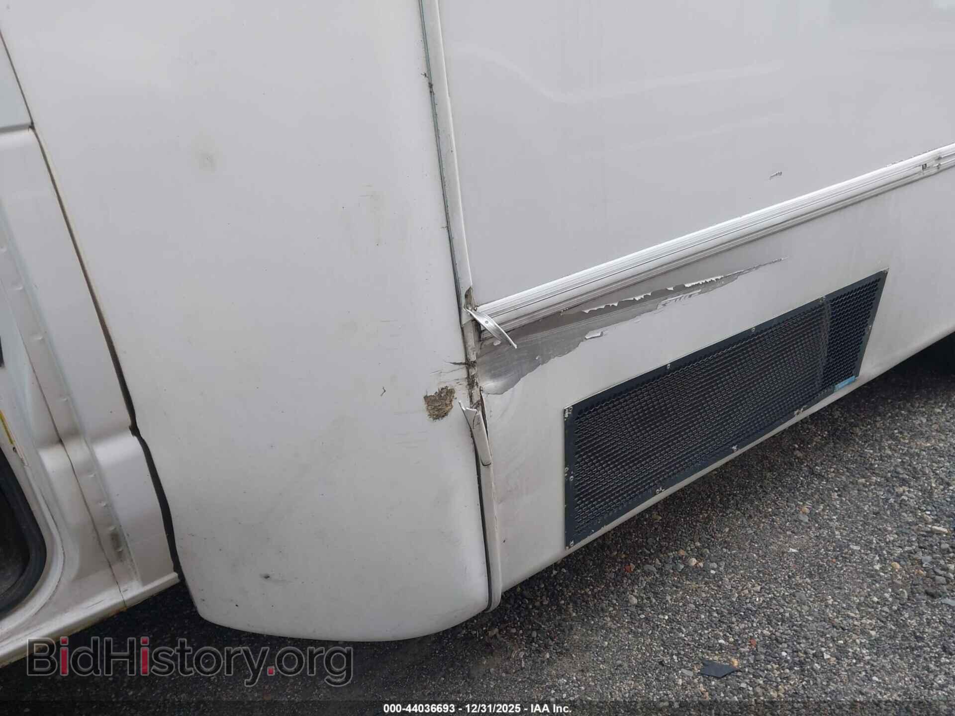 2010 FORD E-350 CUTAWAY - VIN: 1FDEE3FP2ADA09852 - Фото 12