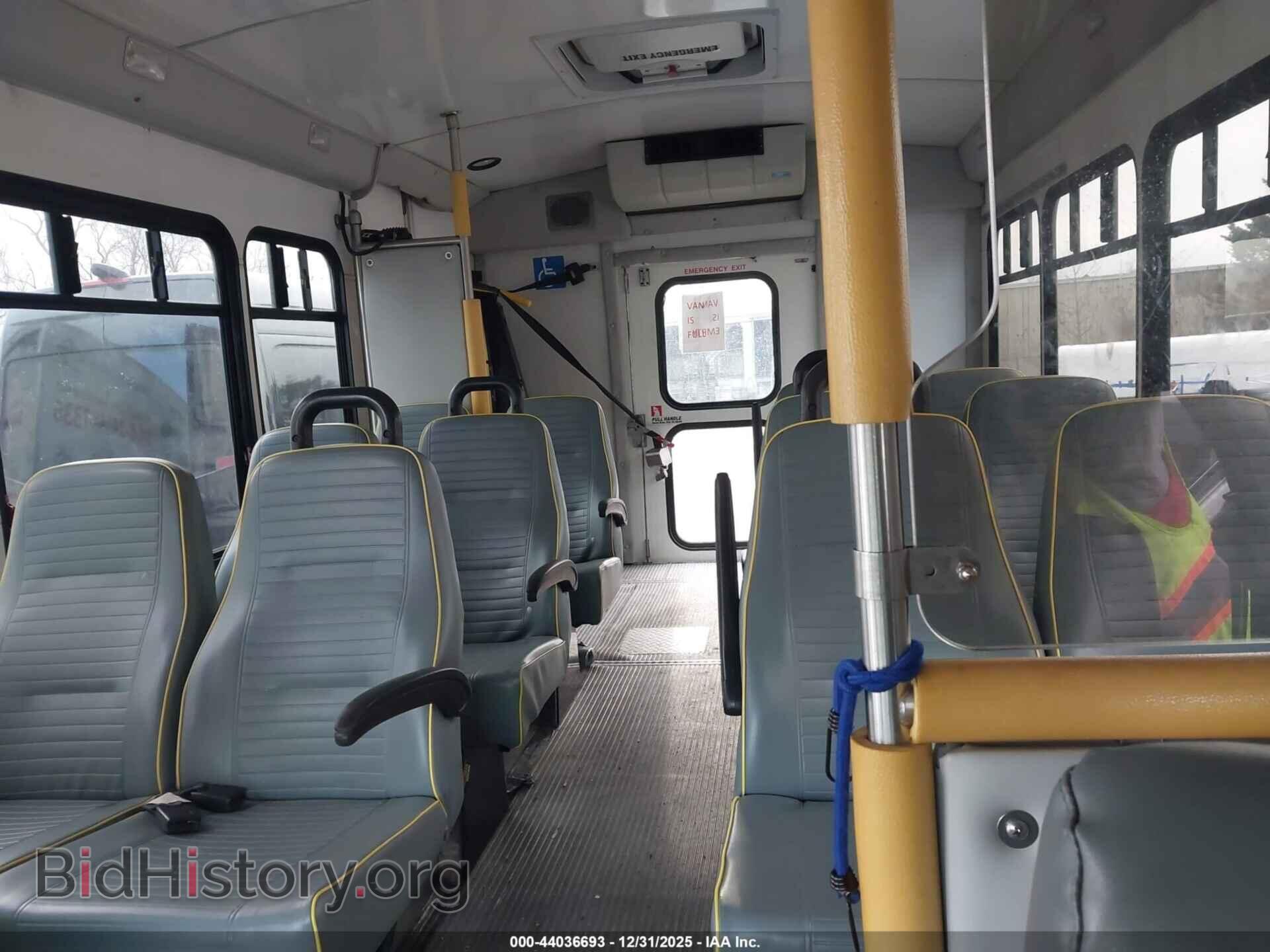 2010 FORD E-350 CUTAWAY - VIN: 1FDEE3FP2ADA09852 - Фото 6