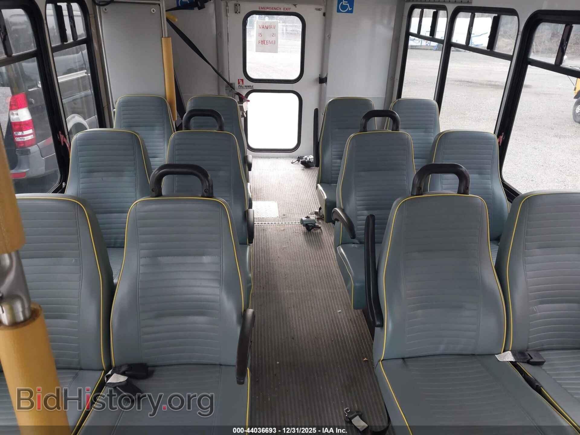 2010 FORD E-350 CUTAWAY - VIN: 1FDEE3FP2ADA09852 - Фото 7