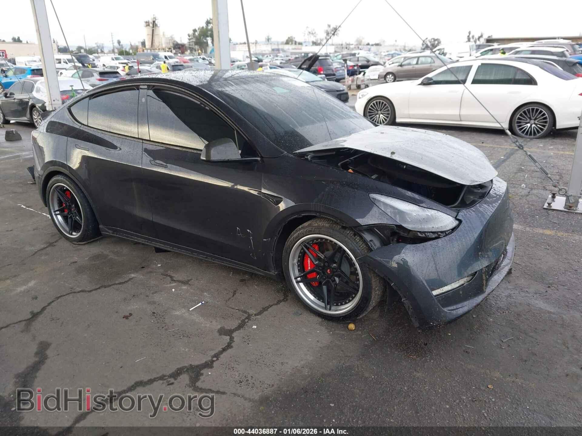 Фотография 7SAYGDED2RF157693 - TESLA MODEL Y 2024