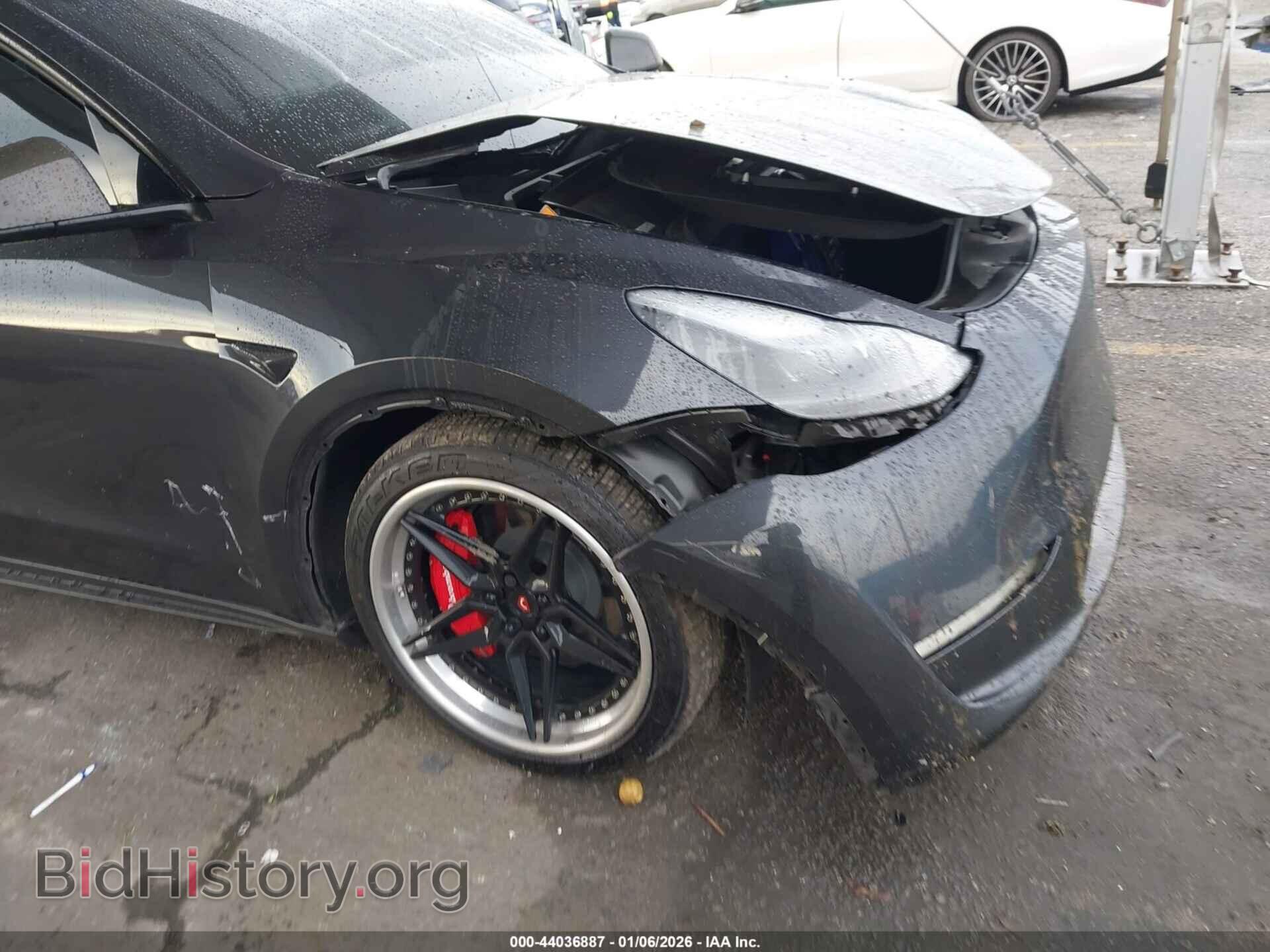 2024 TESLA MODEL Y - VIN: 7SAYGDED2RF157693 - Фото 6
