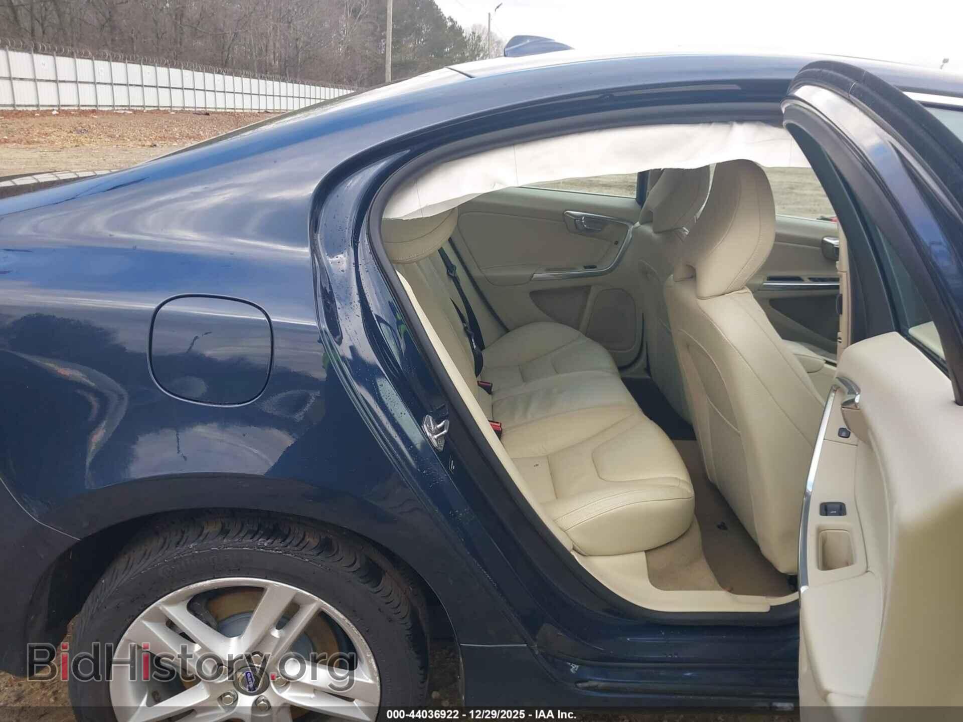 2014 VOLVO S60 - VIN: YV1612FS5E2271329 - Фото 8