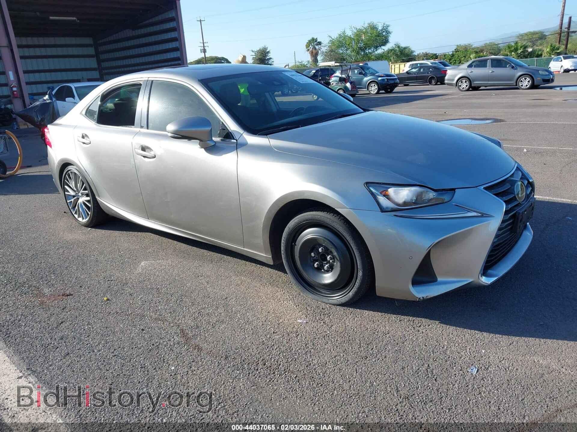 Photo JTHBA1D20H5046528 - LEXUS IS 200T 2017
