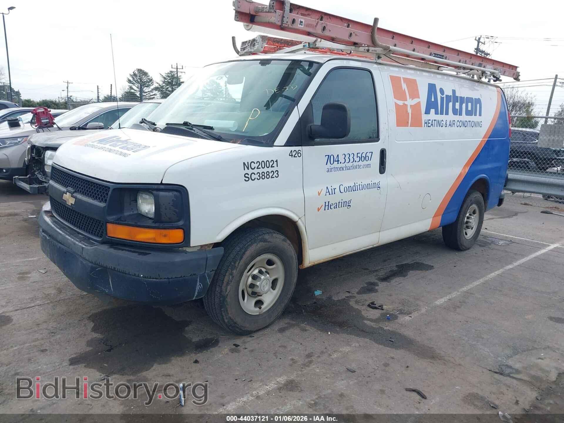 2014 CHEVROLET EXPRESS 2500 - VIN: 1GCWGFBA4E1209841 - Фото 2