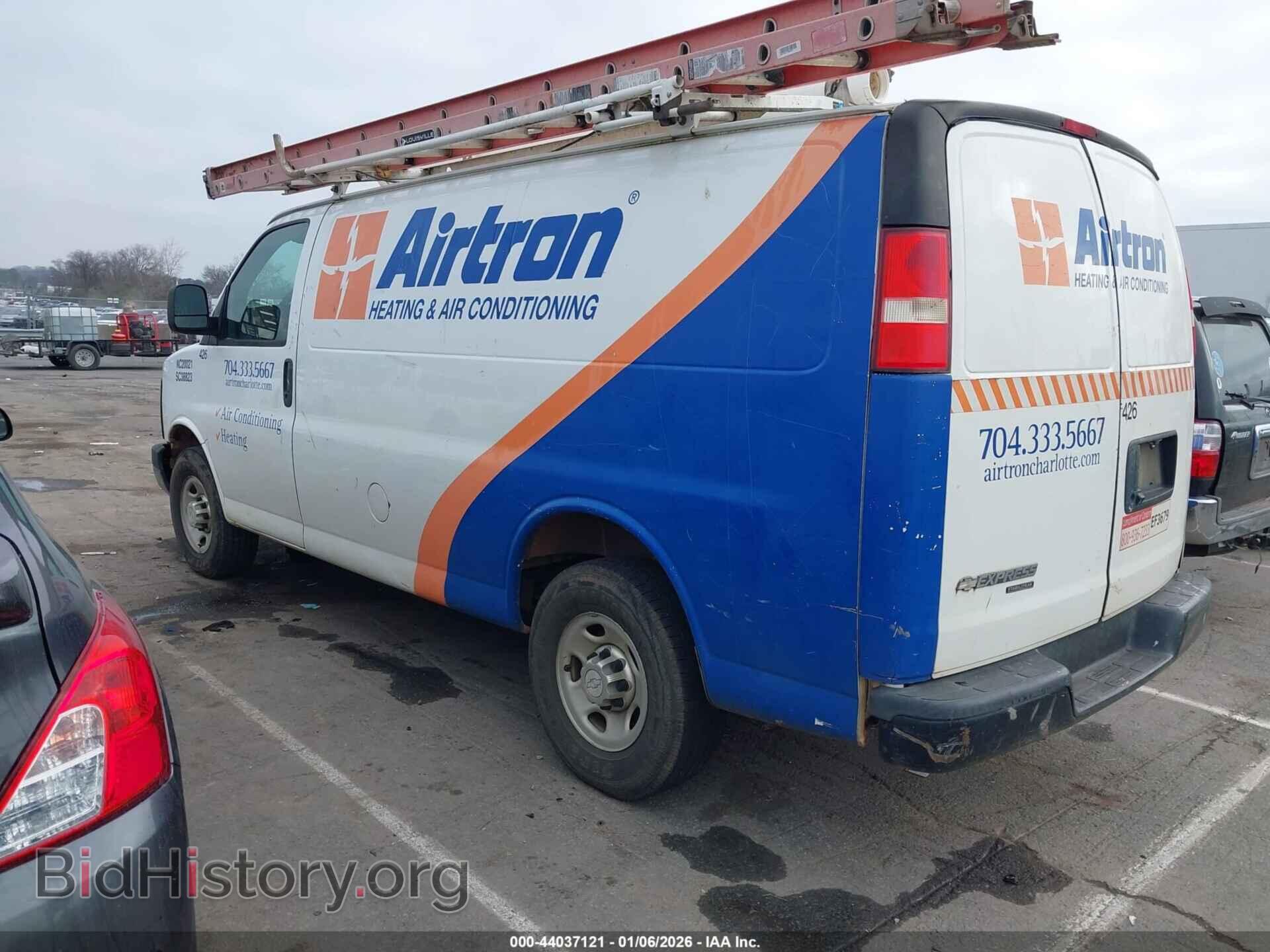 2014 CHEVROLET EXPRESS 2500 - VIN: 1GCWGFBA4E1209841 - Фото 3