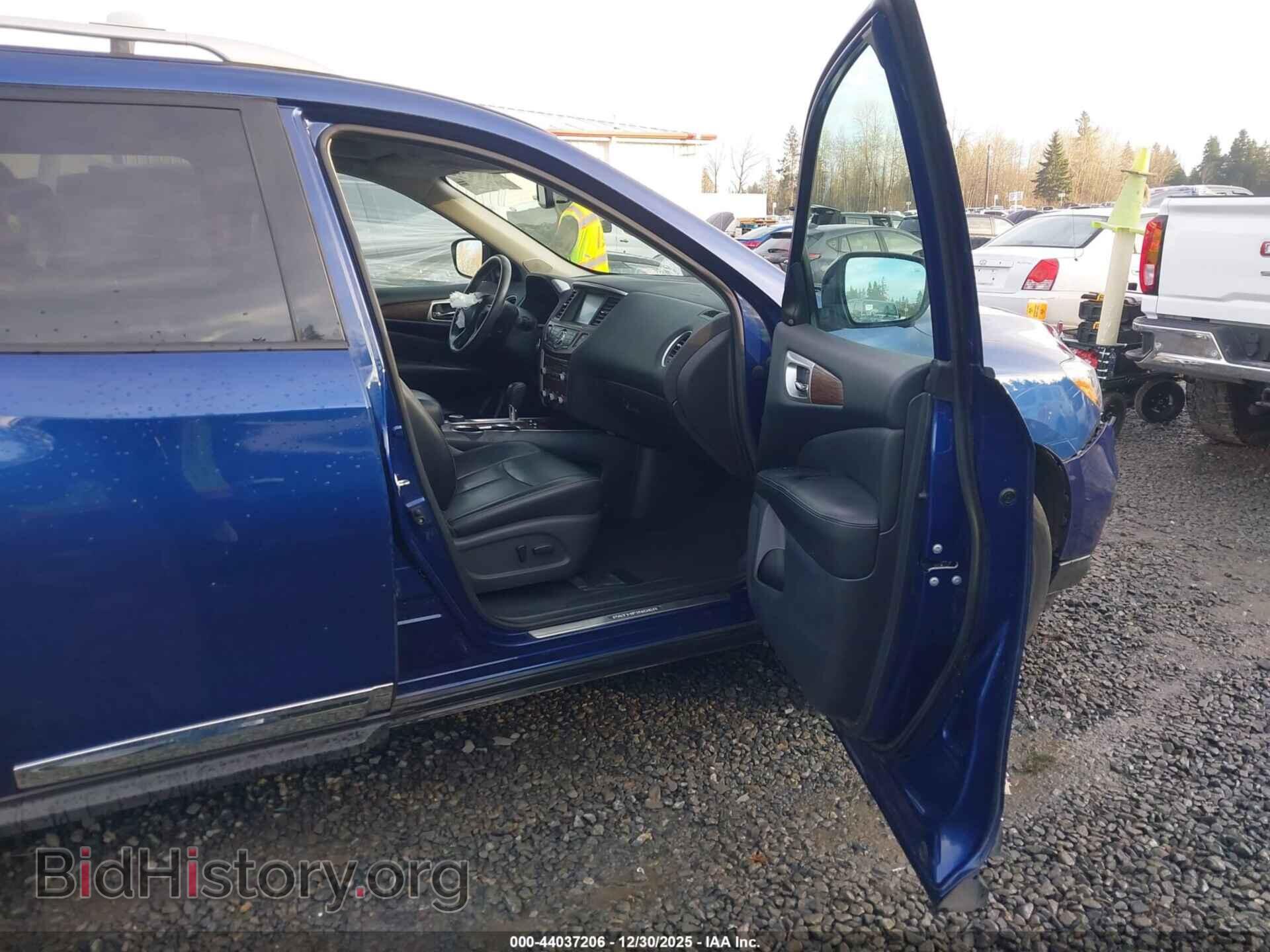 2017 NISSAN PATHFINDER - VIN: 5N1DR2MM7HC653768 - Фото 5