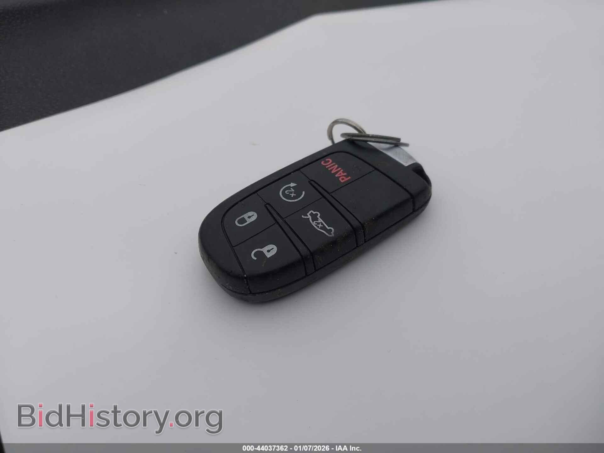2014 CHRYSLER 300 - VIN: 2C3CCAAG7EH355275 - Фото 11