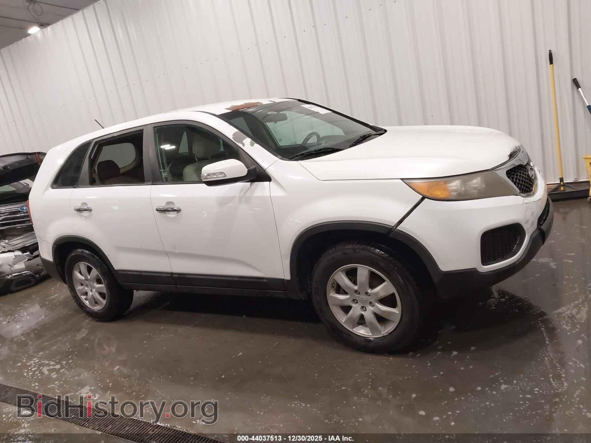 2011 KIA SORENTO - VIN: 5XYKT3A19BG073003 - Фото 13