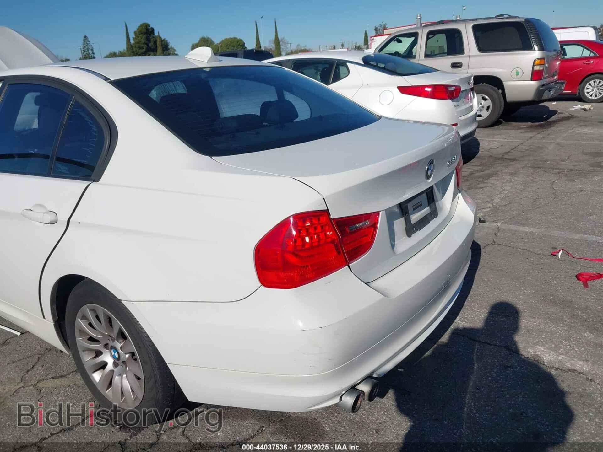 2009 BMW 328I - VIN: WBAPH53559A435984 - Фото 6