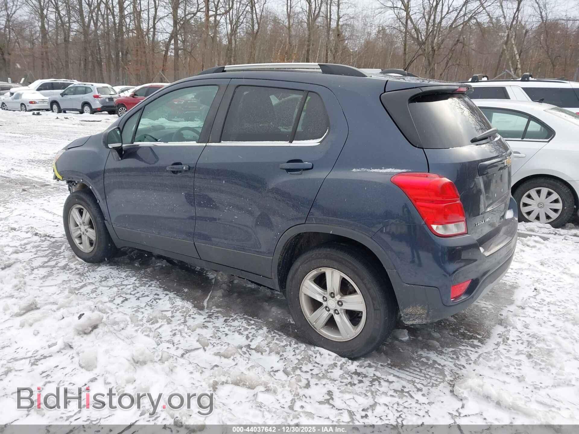 2018 CHEVROLET TRAX - VIN: 3GNCJPSB6JL317522 - Фото 3