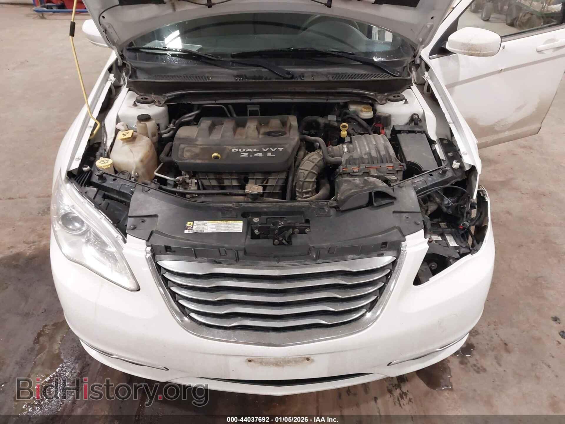2012 CHRYSLER 200 - VIN: 1C3CCBAB2CN295548 - Фото 10
