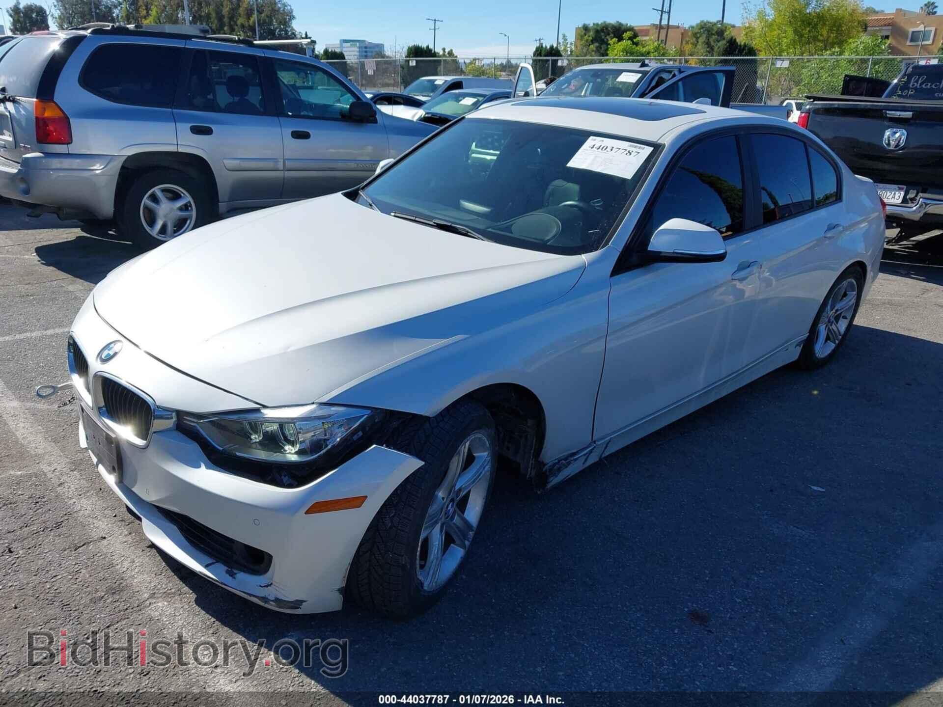 2015 BMW 328I - VIN: WBA3A5G56FNS84672 - Фото 2