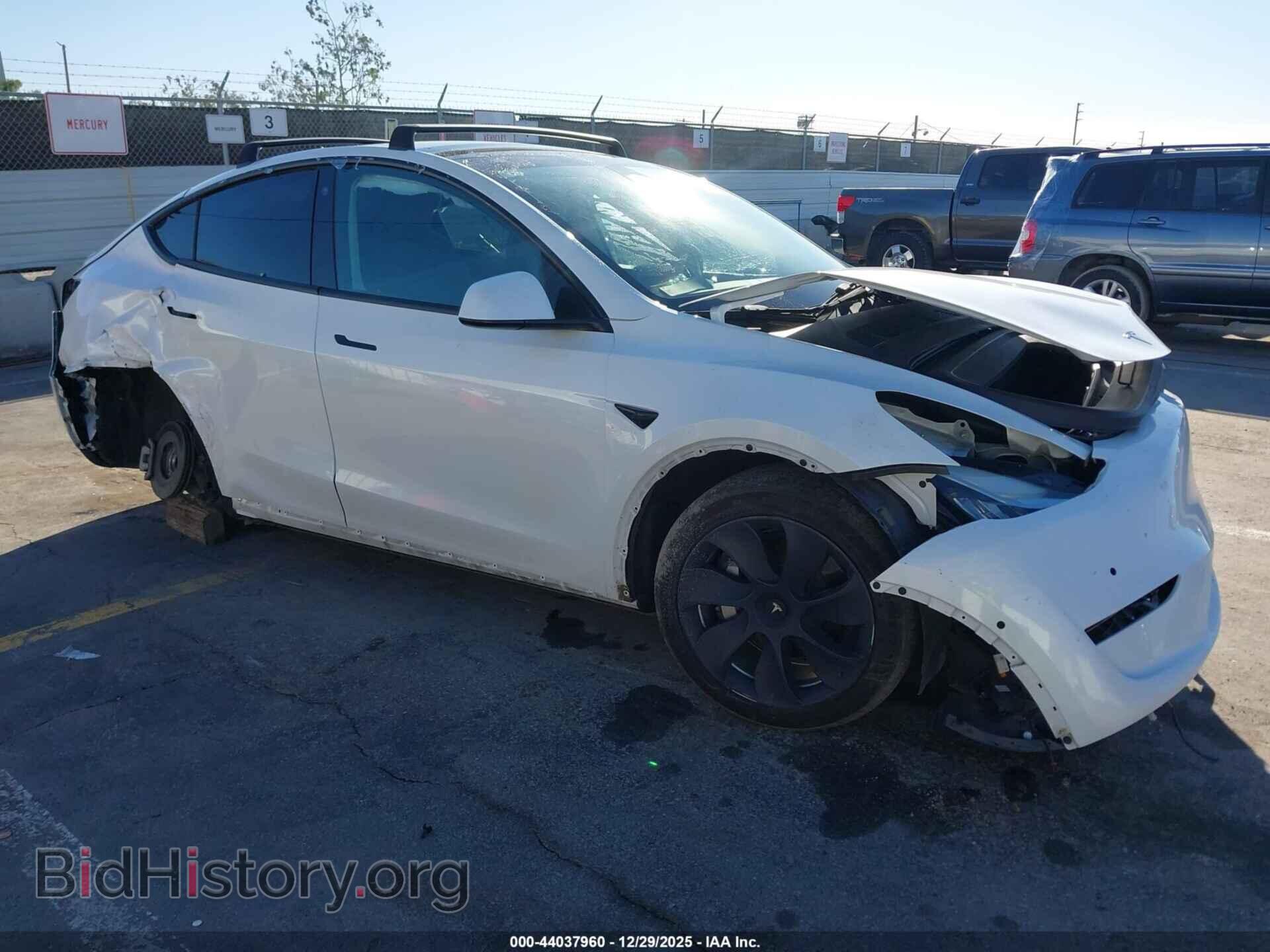 Фотография 7SAYGDEE6NF410081 - TESLA MODEL Y 2022