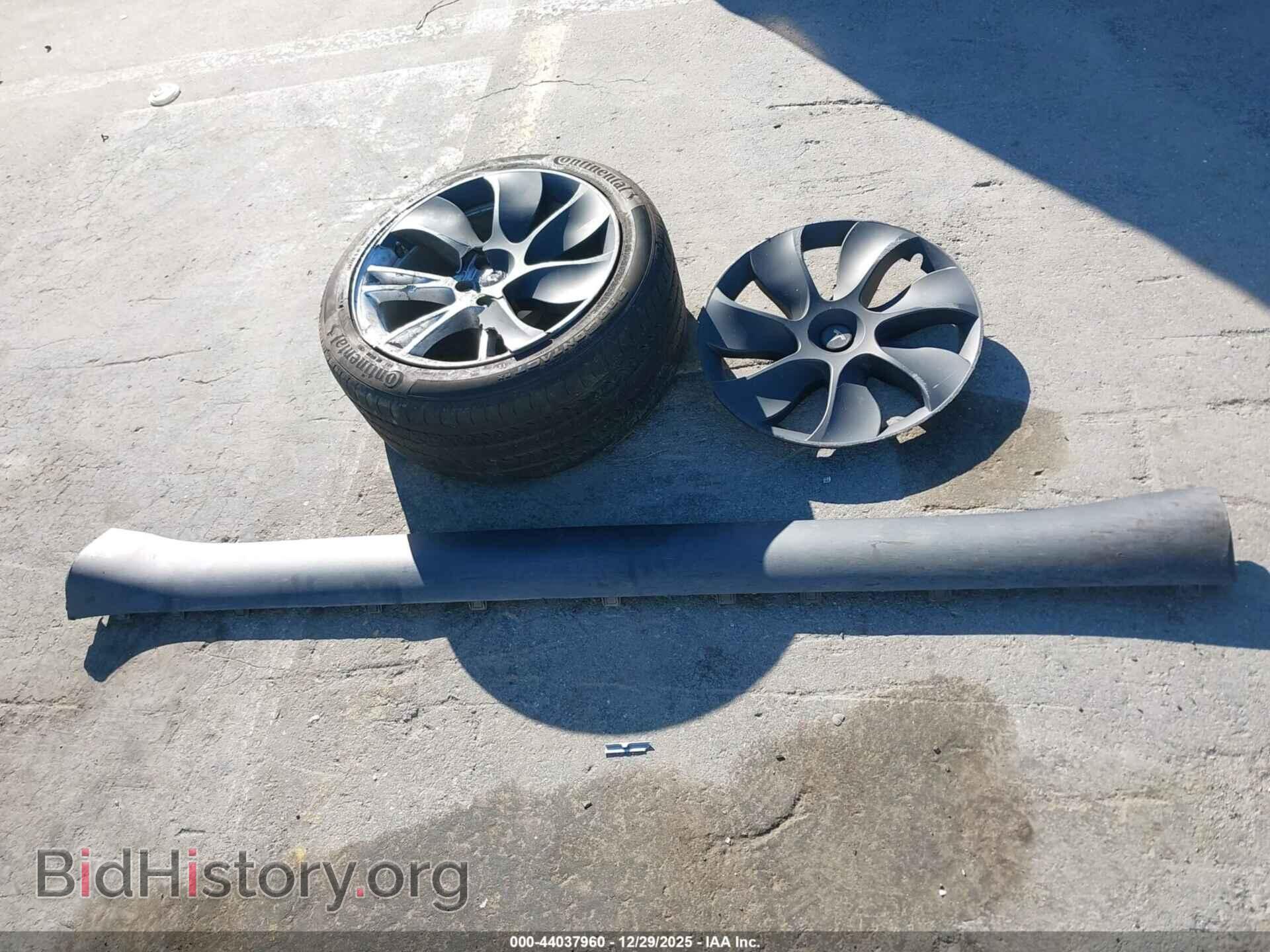 2022 TESLA MODEL Y - VIN: 7SAYGDEE6NF410081 - Фото 11