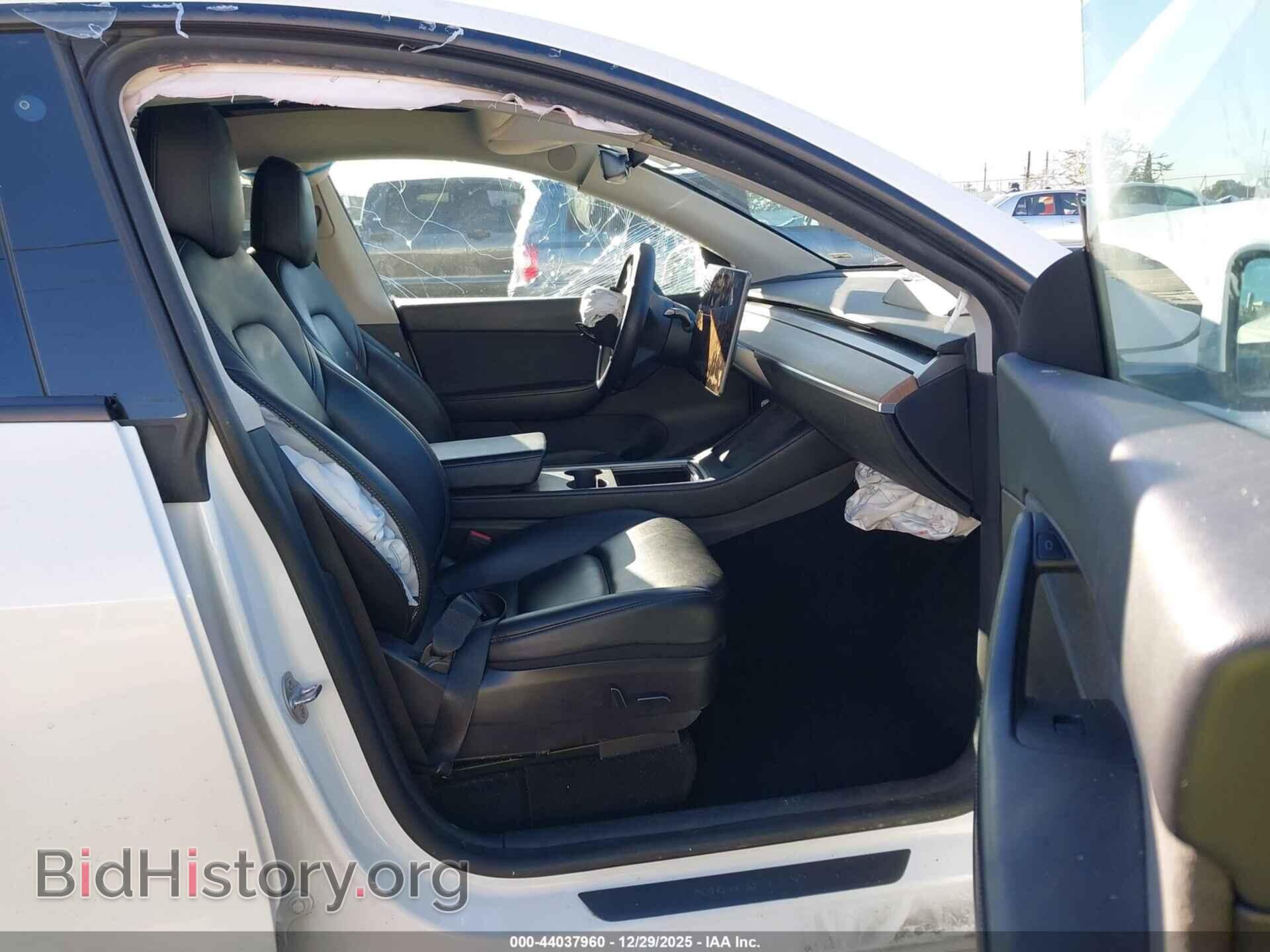 2022 TESLA MODEL Y - VIN: 7SAYGDEE6NF410081 - Фото 5