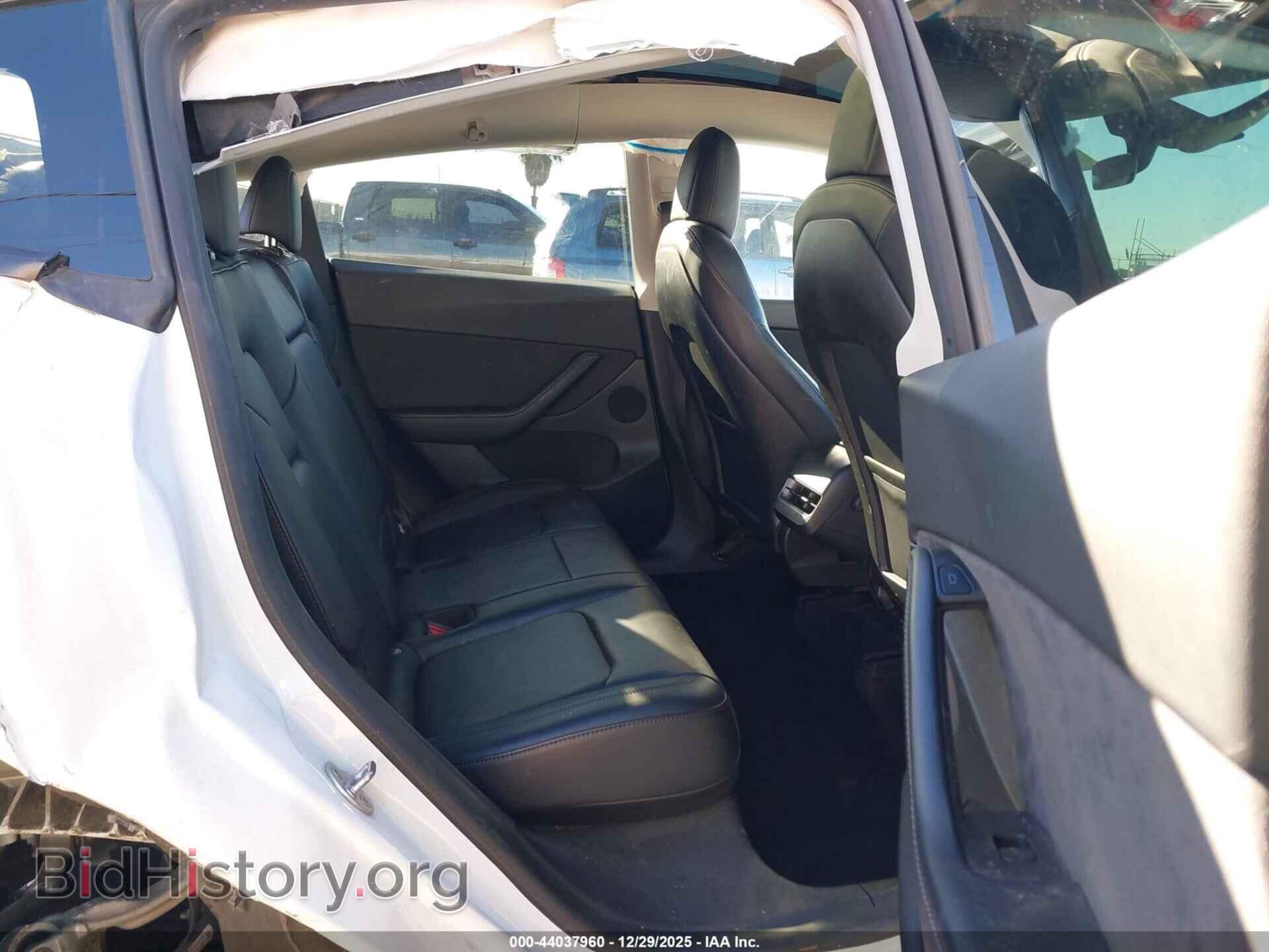 2022 TESLA MODEL Y - VIN: 7SAYGDEE6NF410081 - Фото 8