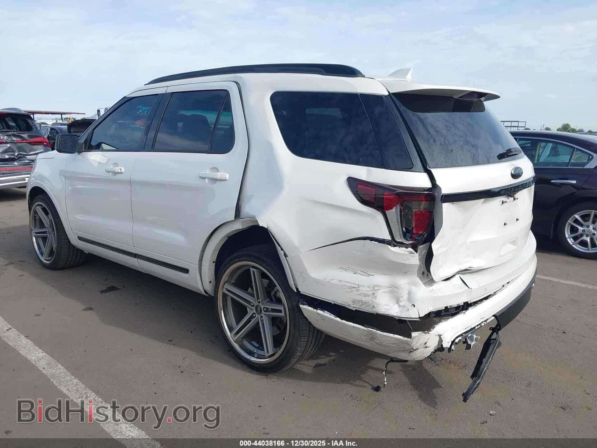 2016 FORD EXPLORER - VIN: 1FM5K8GT8GGA62421 - Фото 3