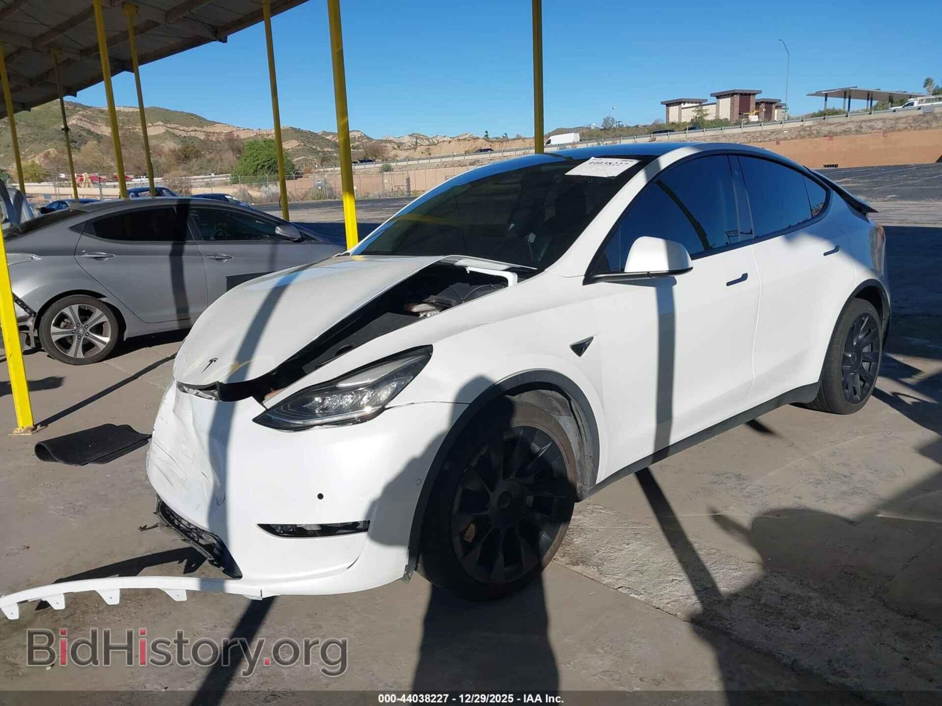 2021 TESLA MODEL Y - VIN: 5YJYGDEEXMF213412 - Фото 2