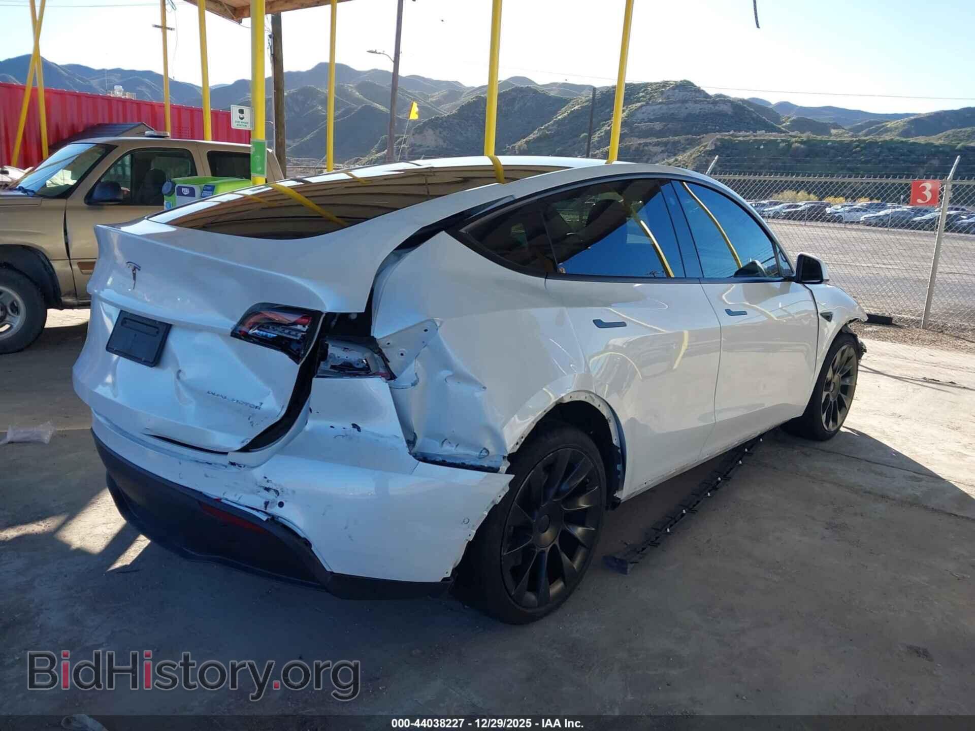 2021 TESLA MODEL Y - VIN: 5YJYGDEEXMF213412 - Фото 4