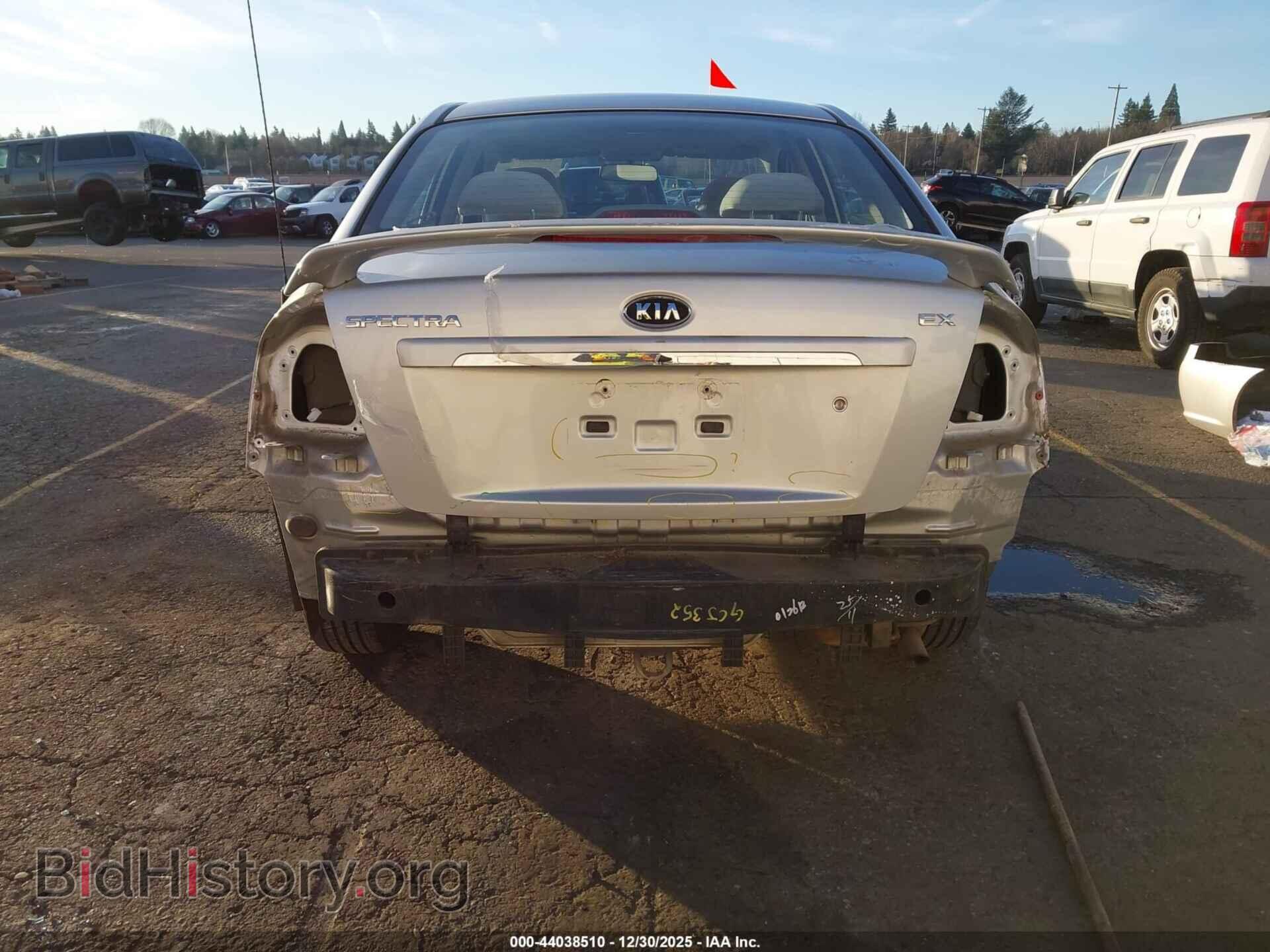 2009 KIA SPECTRA - VIN: KNAFE222995661626 - Фото 6