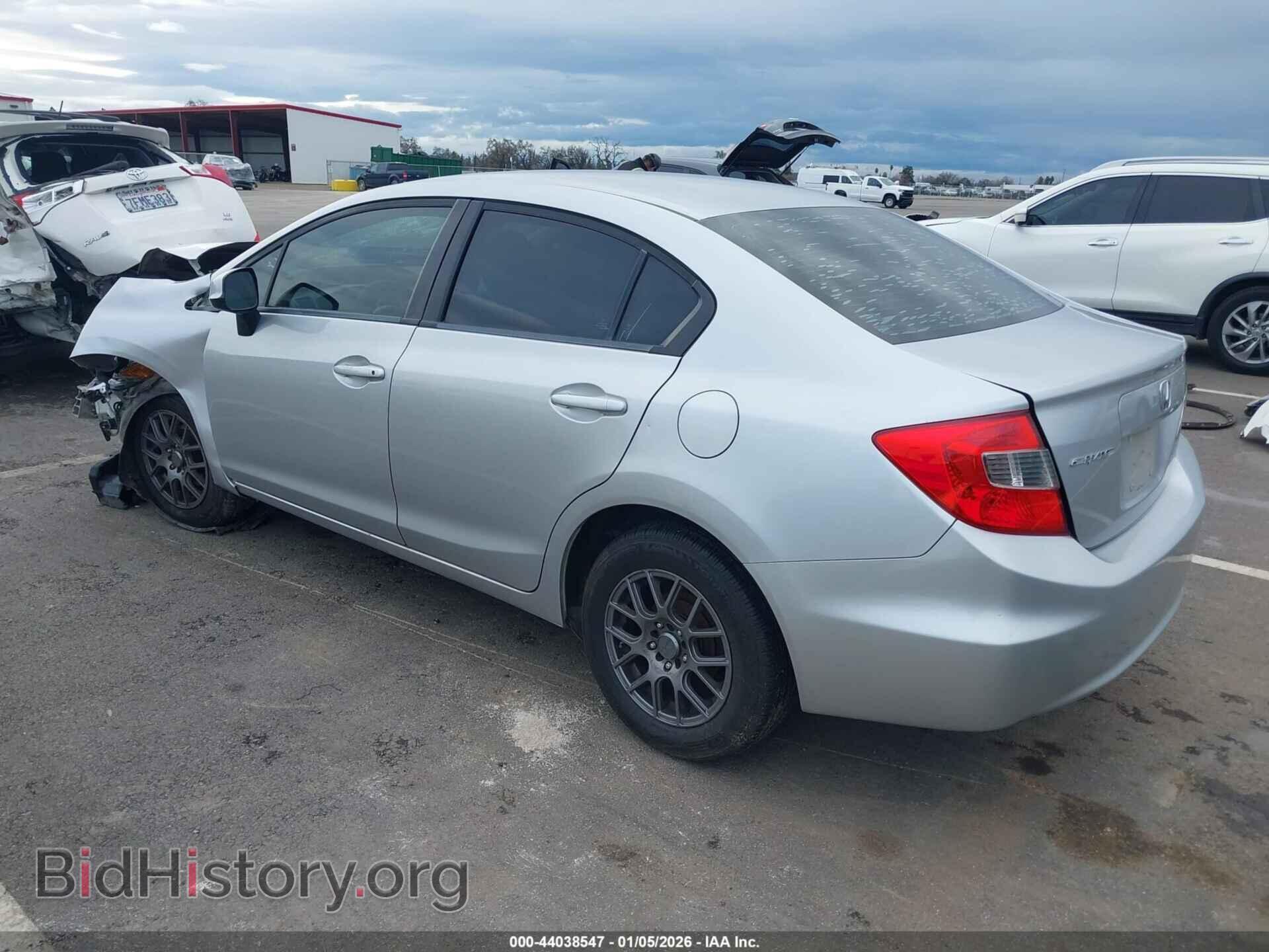 2012 HONDA CIVIC - VIN: 19XFB2F57CE378217 - Фото 3