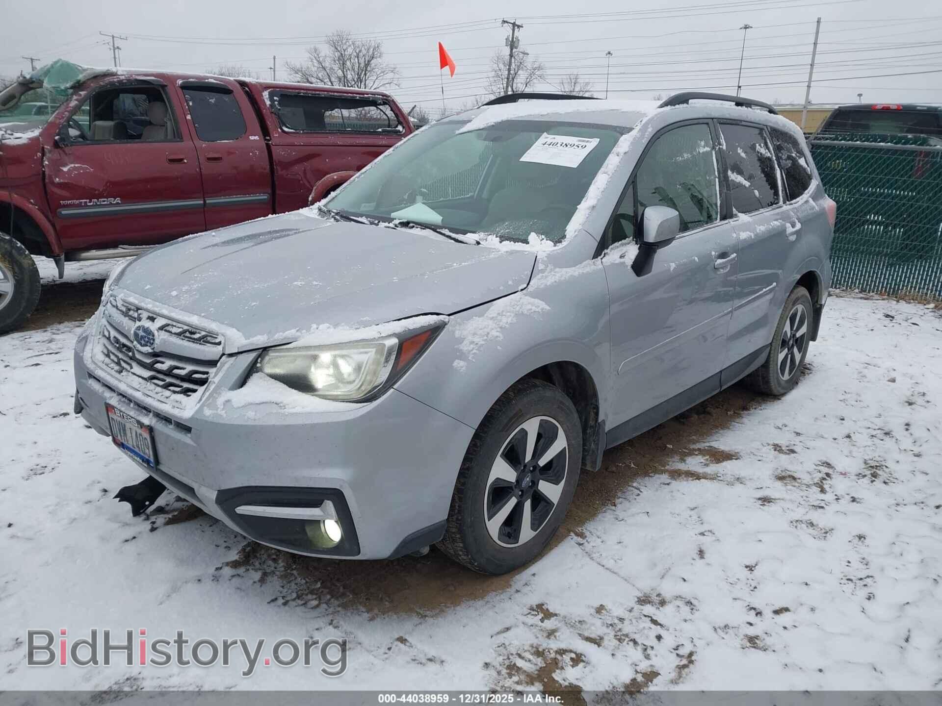 2017 SUBARU FORESTER - VIN: JF2SJARC9HH473242 - Фото 2