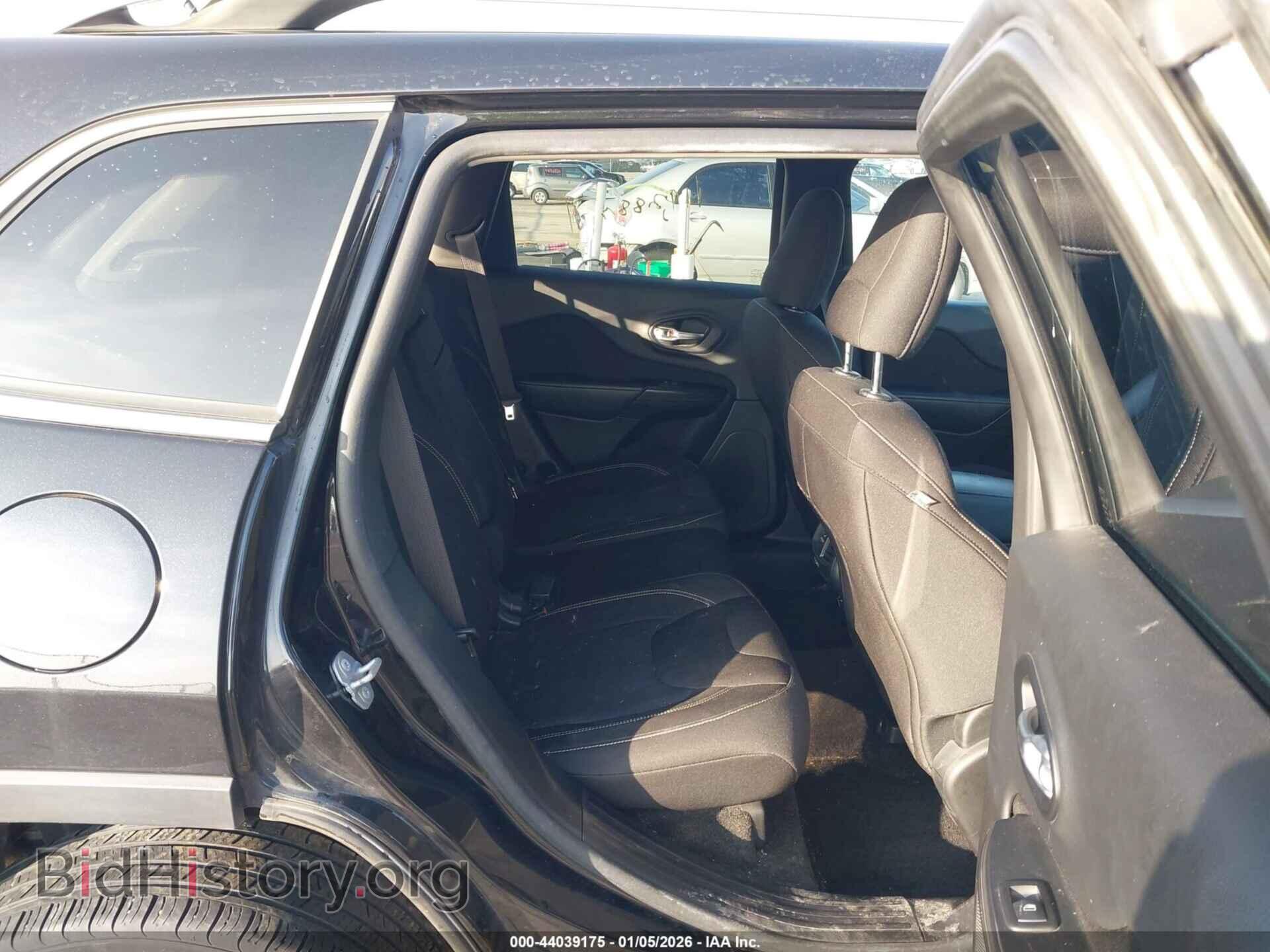 2015 JEEP CHEROKEE - VIN: 1C4PJMCS8FW642035 - Фото 8