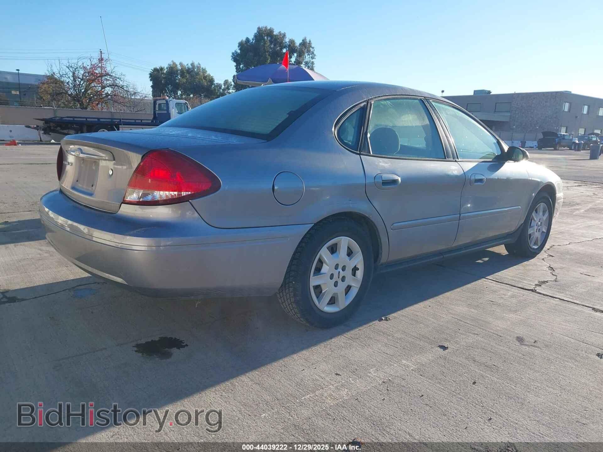 2007 FORD TAURUS - VIN: 1FAFP53U67A180662 - Фото 4