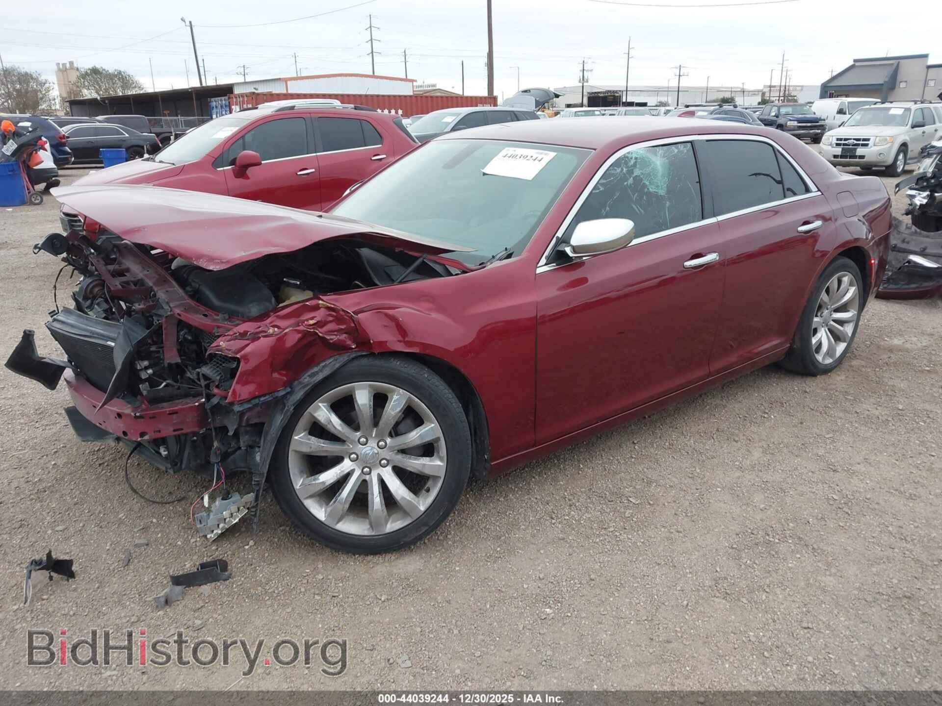 2018 CHRYSLER 300 - VIN: 2C3CCAEG7JH167909 - Фото 2
