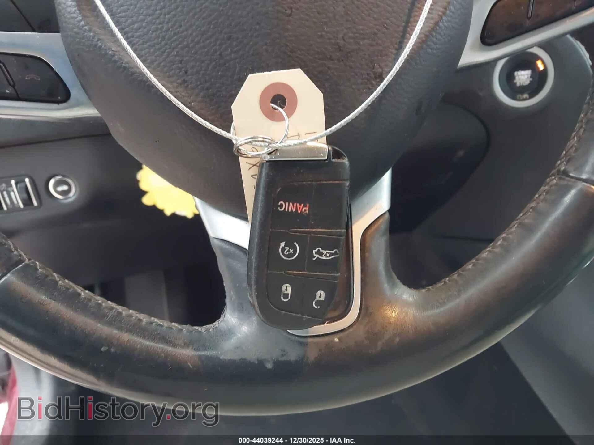 2018 CHRYSLER 300 - VIN: 2C3CCAEG7JH167909 - Фото 11