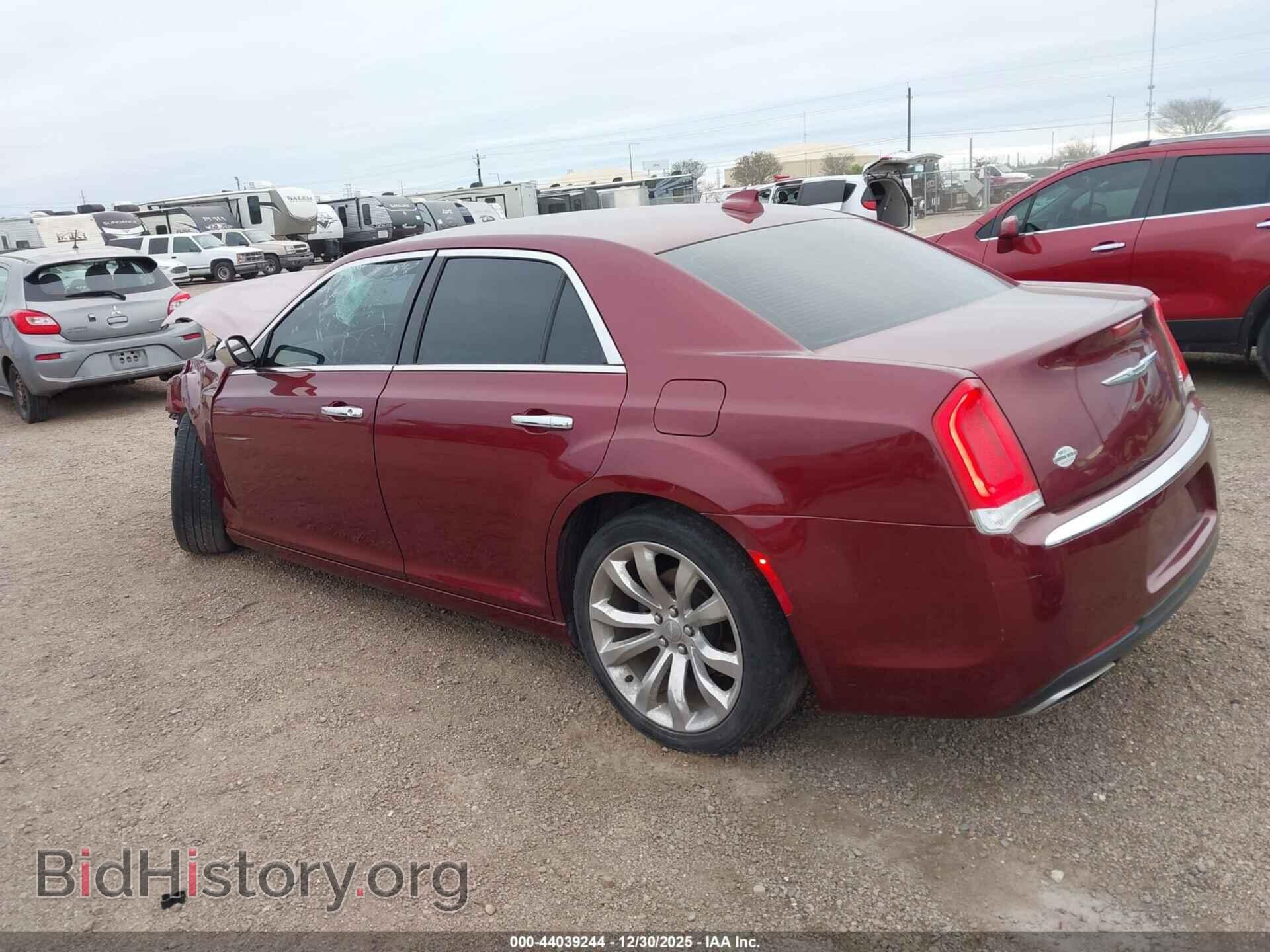 2018 CHRYSLER 300 - VIN: 2C3CCAEG7JH167909 - Фото 3