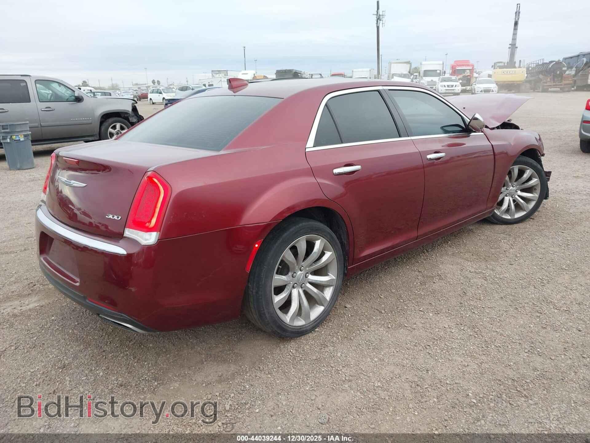 2018 CHRYSLER 300 - VIN: 2C3CCAEG7JH167909 - Фото 4