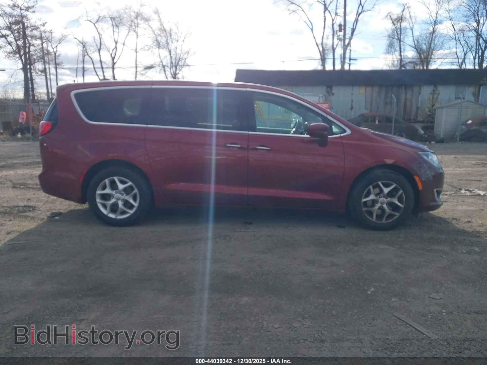 2020 CHRYSLER PACIFICA - VIN: 2C4RC1FG9LR141944 - Фото 8