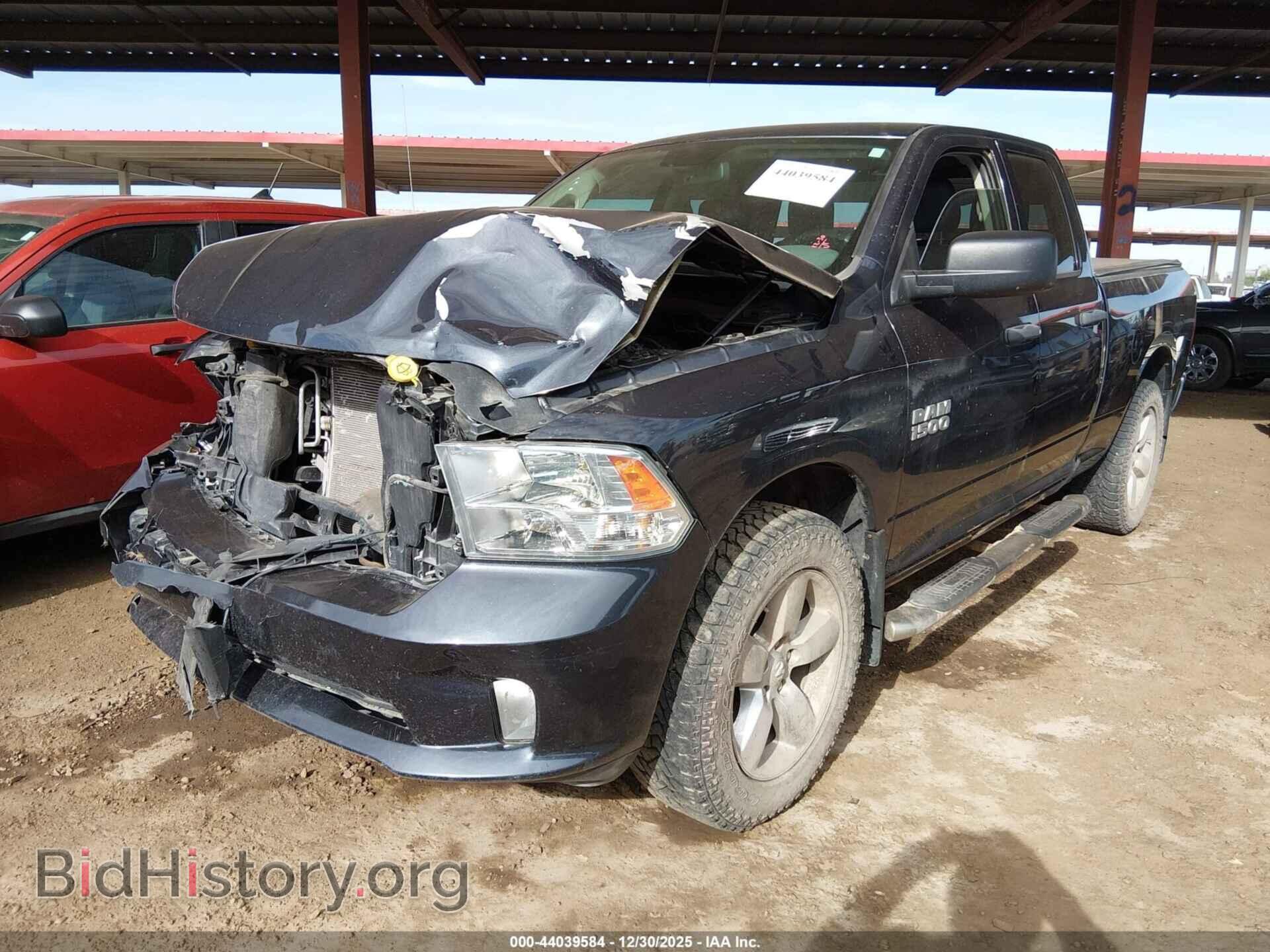 2018 RAM 1500 - VIN: 1C6RR7FG3JS332151 - Фото 2
