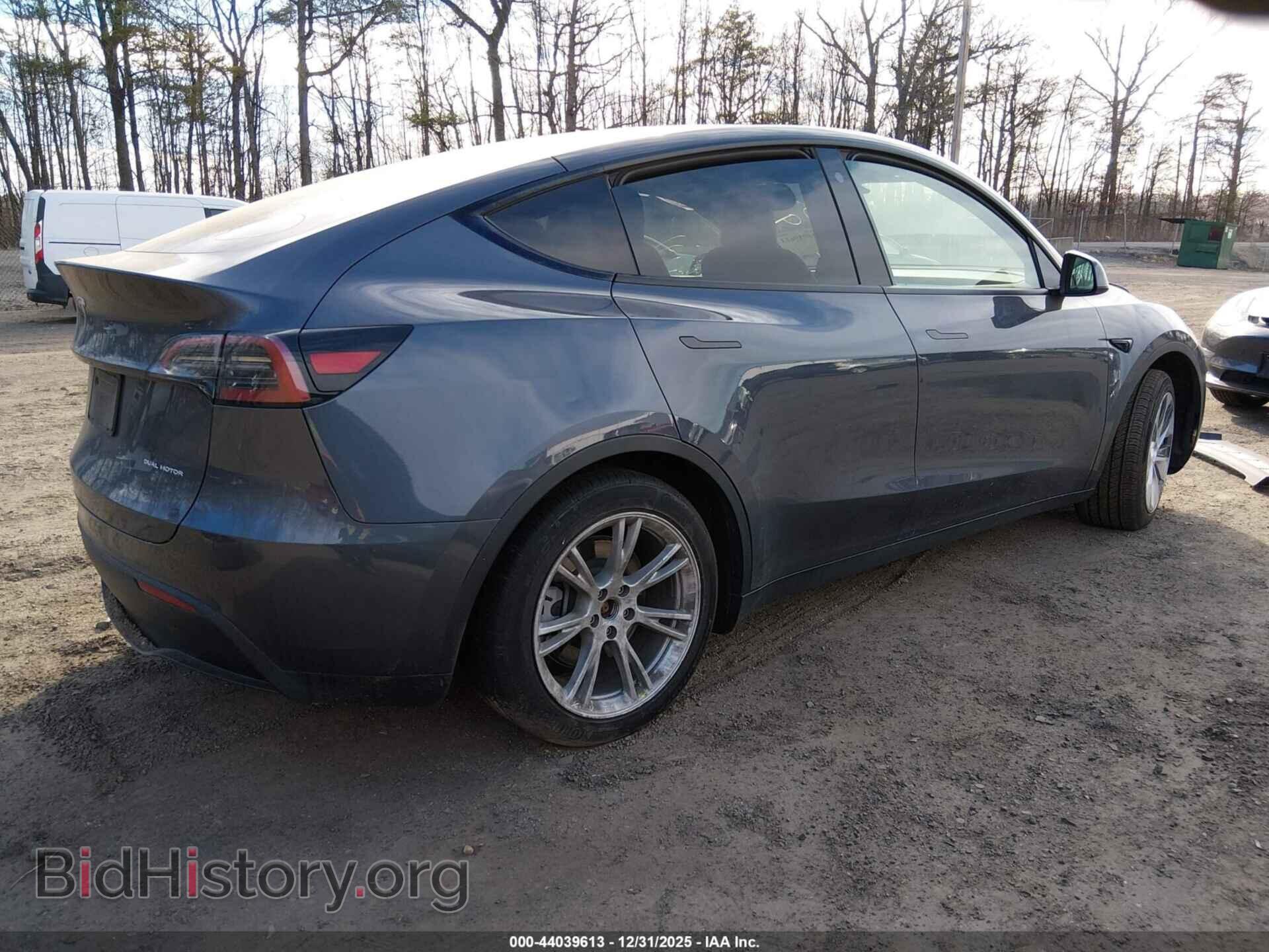 2023 TESLA MODEL Y - VIN: 7SAYGDEE2PF617764 - Фото 4