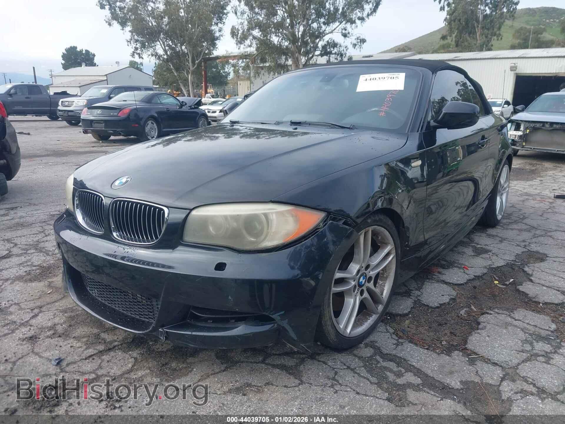 2012 BMW 135I - VIN: WBAUN7C51CVM25556 - Фото 2