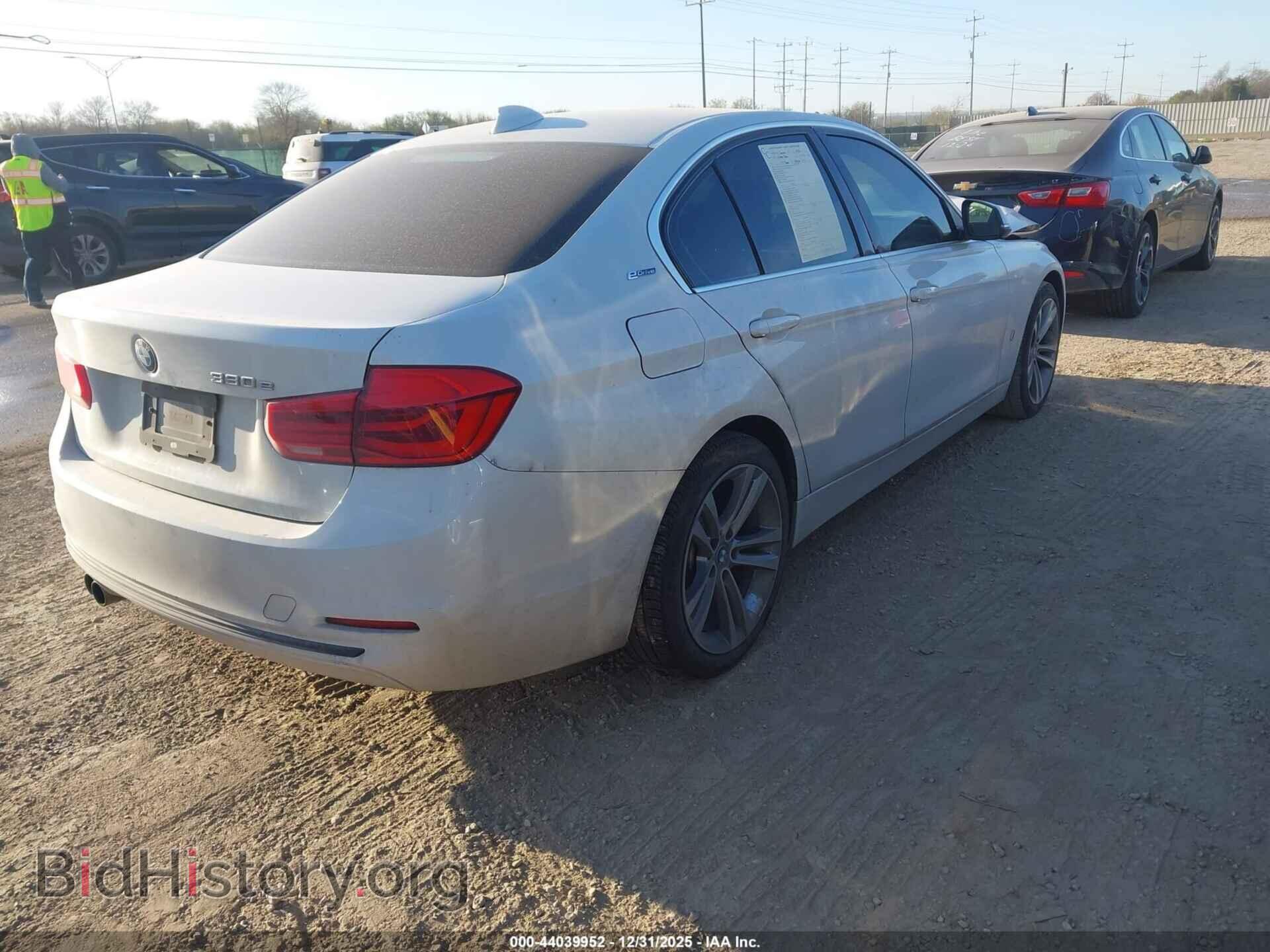 2018 BMW 330E - VIN: WBA8E1C51JA758438 - Фото 4