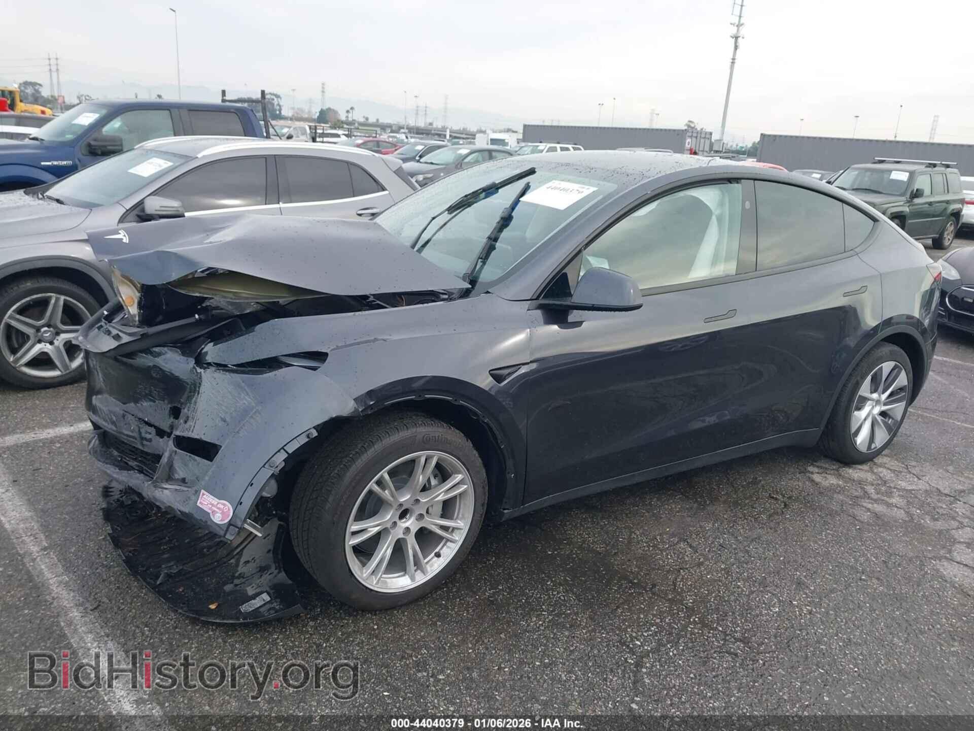 2024 TESLA MODEL Y - VIN: 7SAYGDED4RF072080 - Фото 2