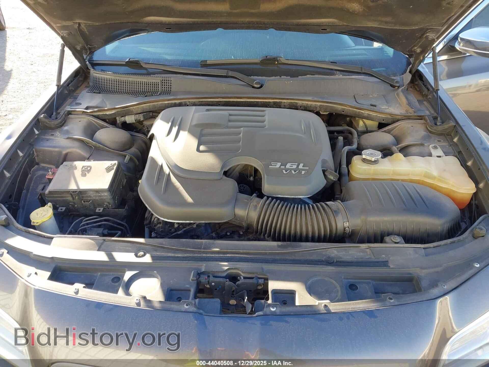 2016 CHRYSLER 300C - VIN: 2C3CCAEG7GH189854 - Фото 10