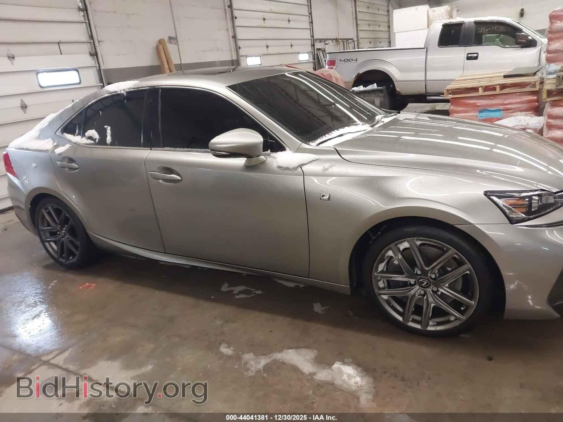 2017 LEXUS IS 300 - VIN: JTHCM1D2XH5018537 - Фото 13
