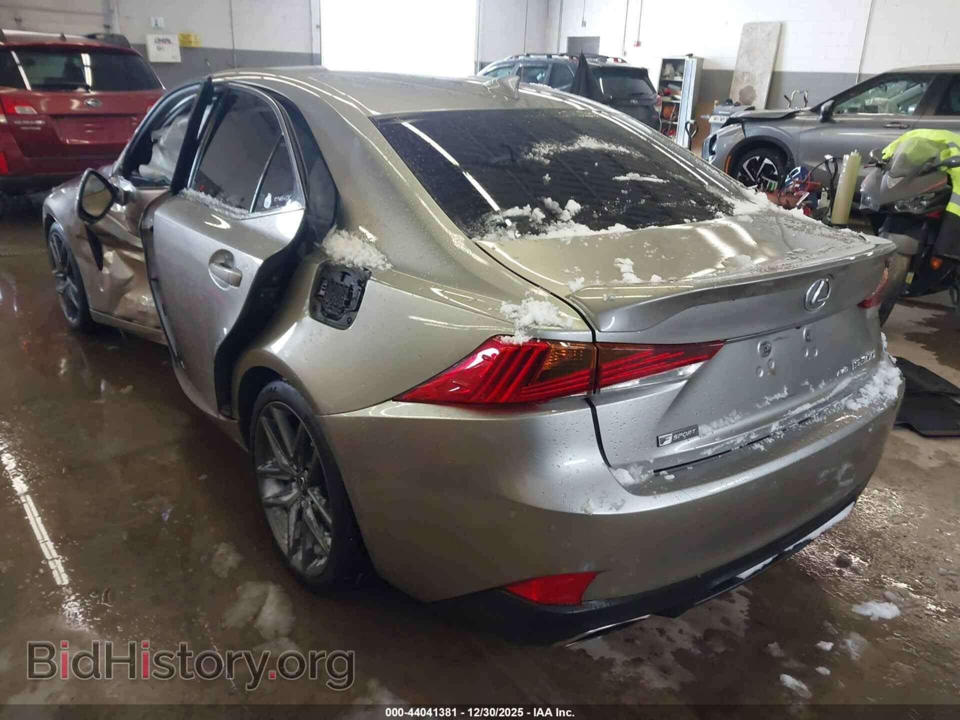2017 LEXUS IS 300 - VIN: JTHCM1D2XH5018537 - Фото 3