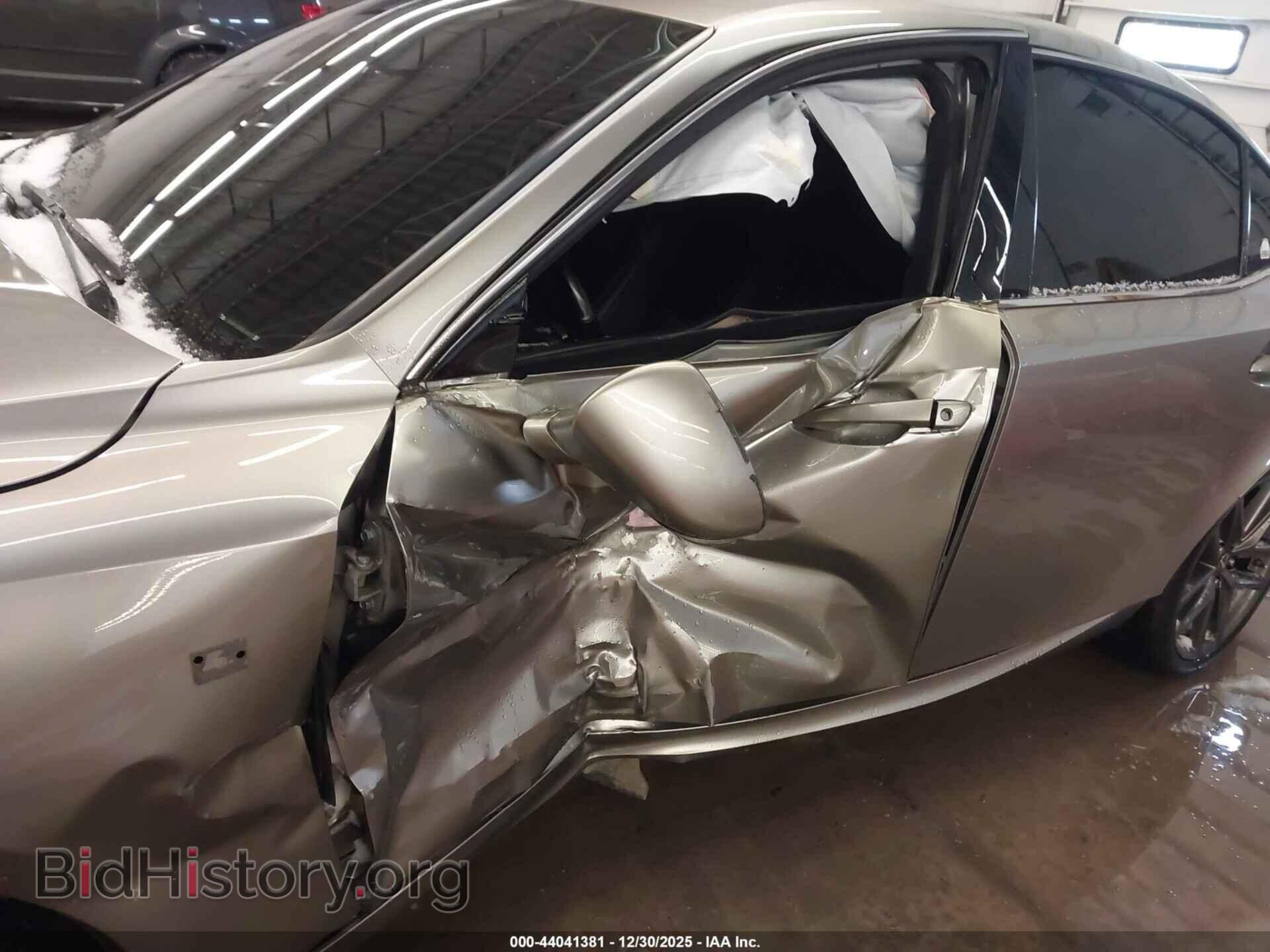 2017 LEXUS IS 300 - VIN: JTHCM1D2XH5018537 - Фото 6