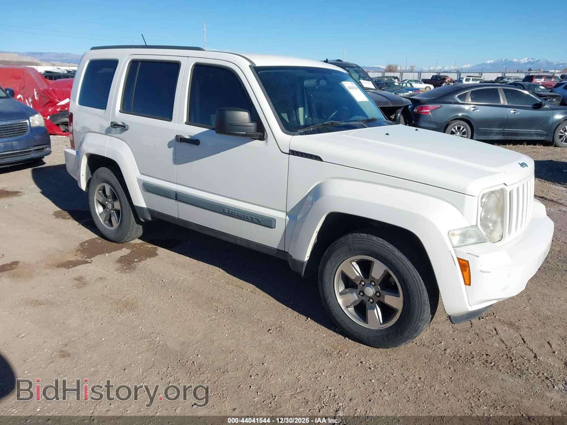 Фотография 1J8GN28K08W222069 - JEEP LIBERTY 2008