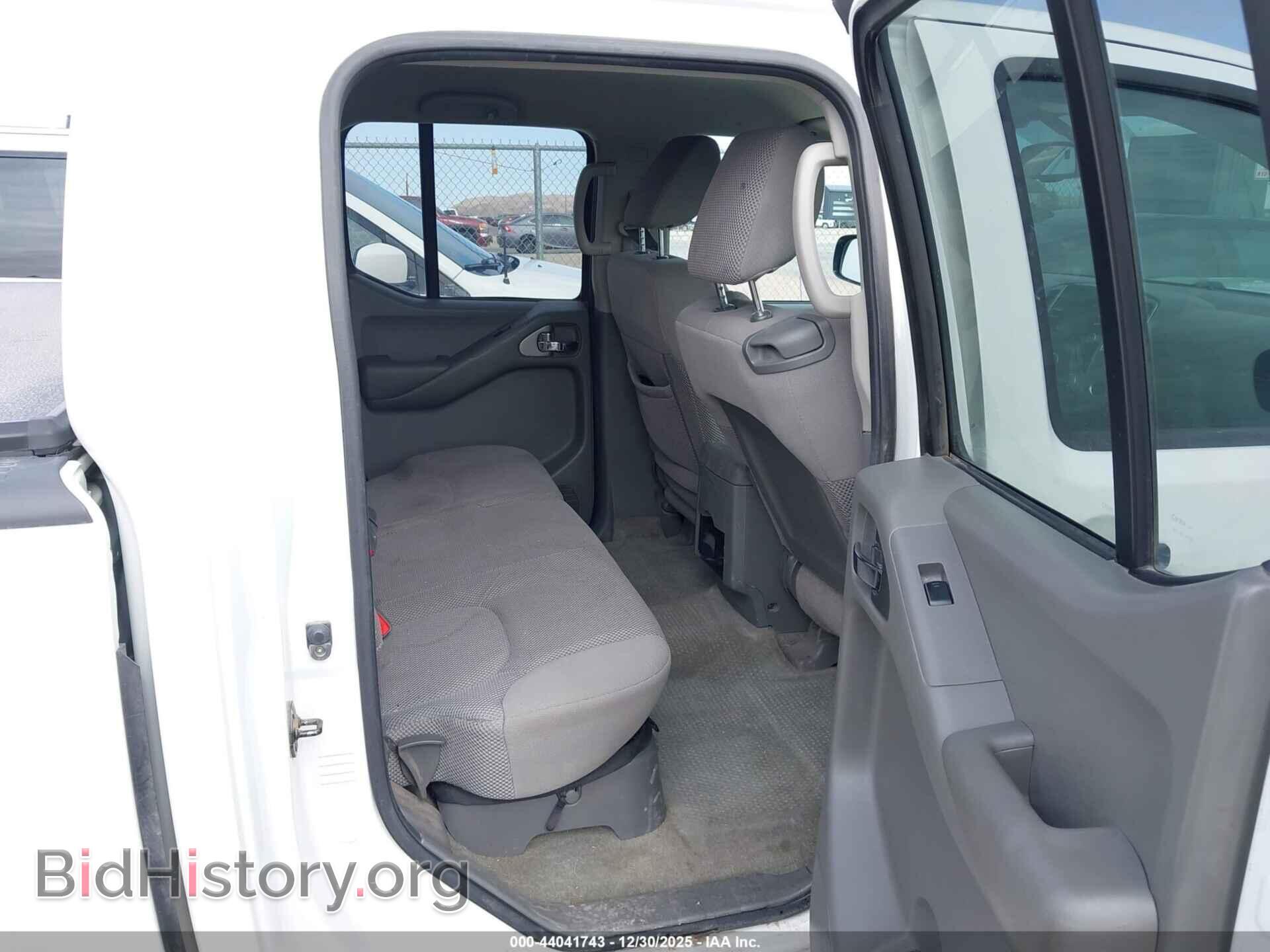 2013 NISSAN FRONTIER - VIN: 1N6AD0EV4DN713258 - Фото 8