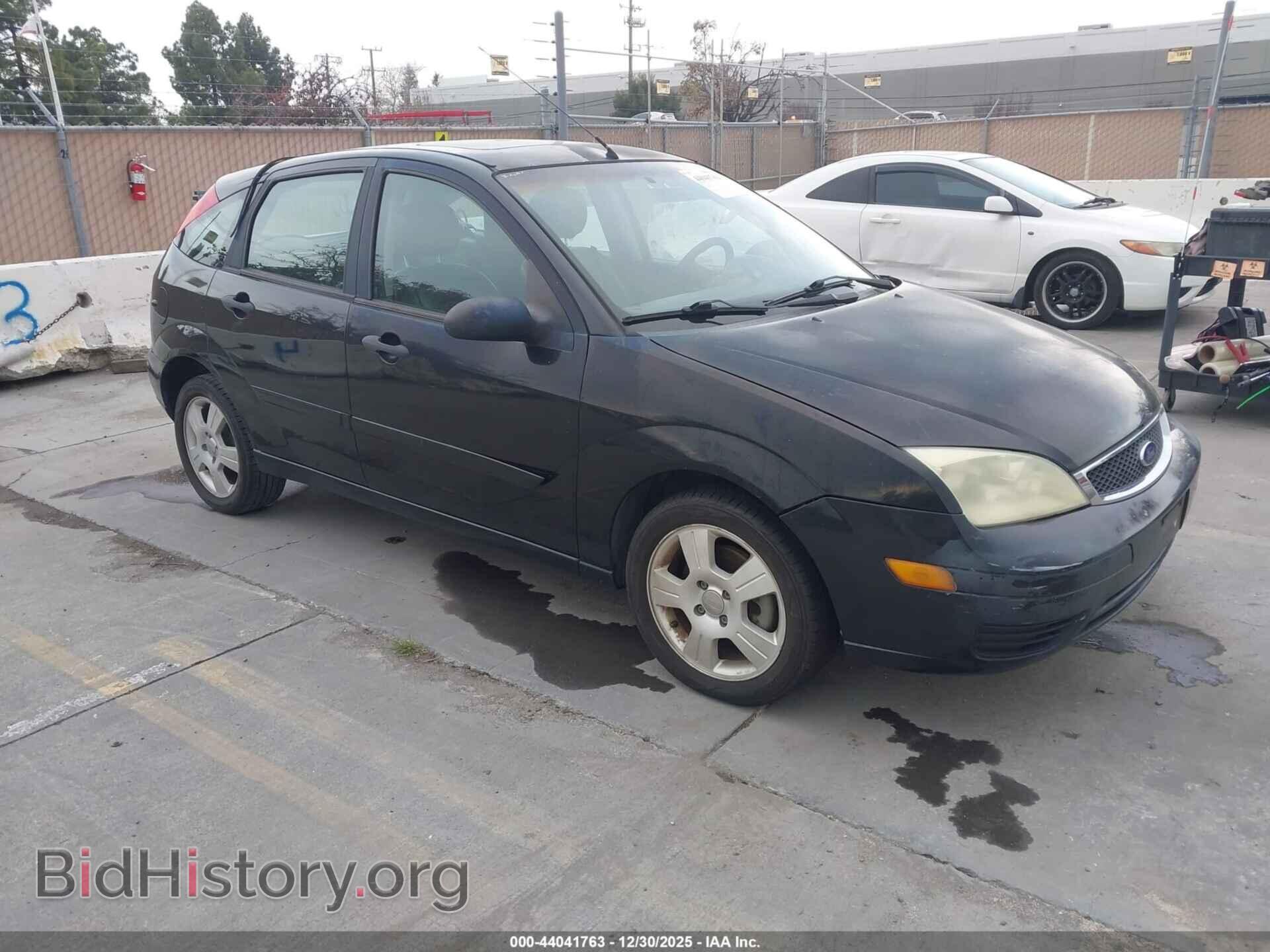 Photo 1FAHP37N17W167949 - FORD FOCUS 2007