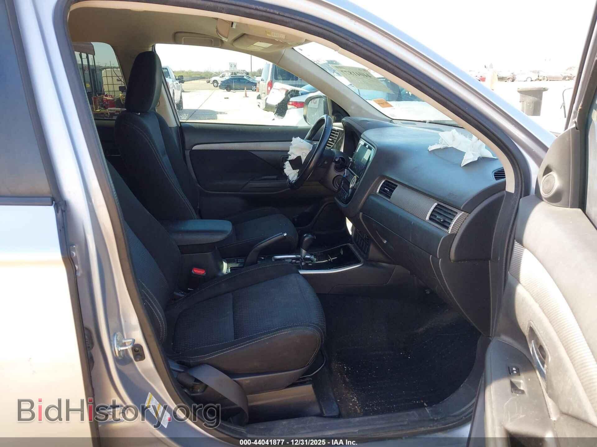 2017 MITSUBISHI OUTLANDER - VIN: JA4AD3A31HZ064455 - Фото 5