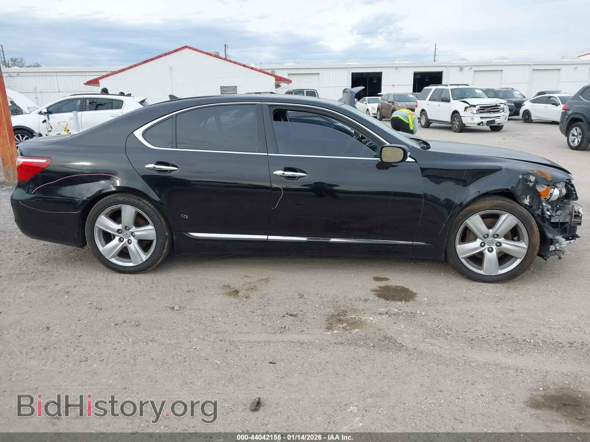 2010 LEXUS LS 460 - VIN: JTHBL5EF0A5100645 - Photo 14